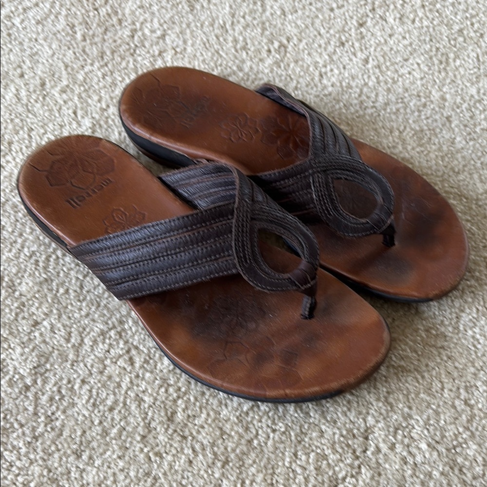 Merrell Brown Leather Thong Sandals